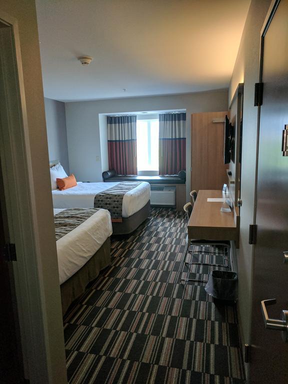 Microtel Inn & Suites By Wyndham Clarion Exteriér fotografie